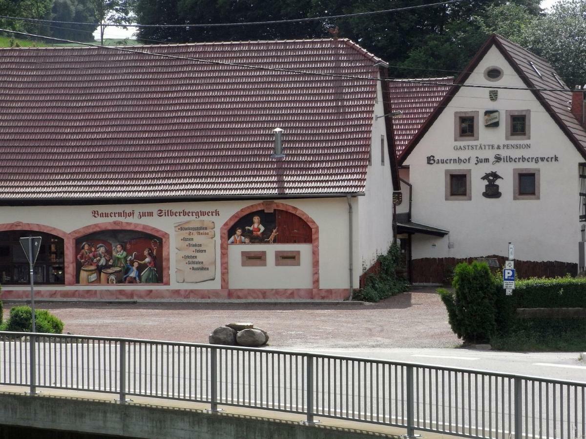 Restaurant & Pension "Bauernhof Zum Silberbergwerk" Limbach-Oberfrohna Exterior photo