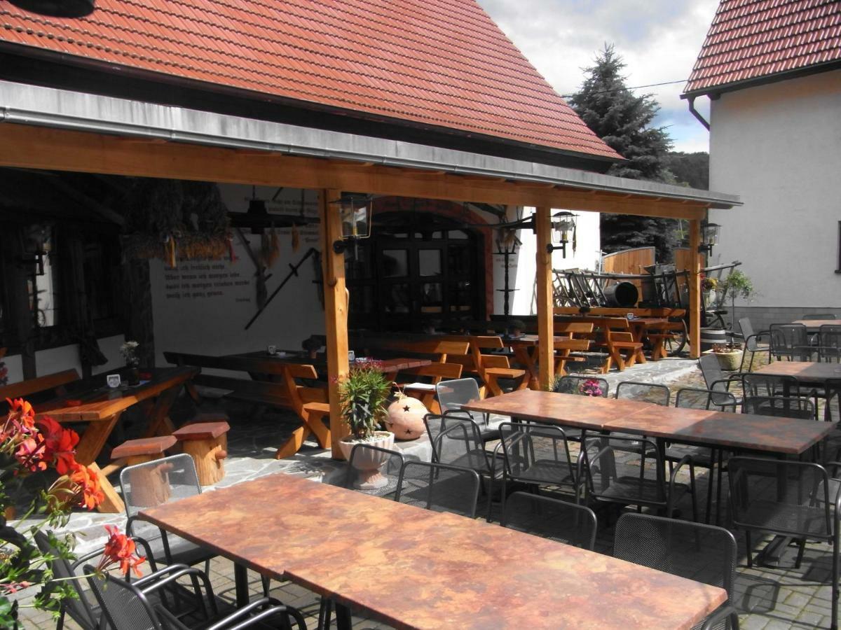 Restaurant & Pension "Bauernhof Zum Silberbergwerk" Limbach-Oberfrohna Exterior photo